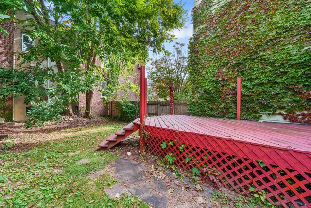 $689,000 | 188 Avenue B, Bayonne, NJ 07002