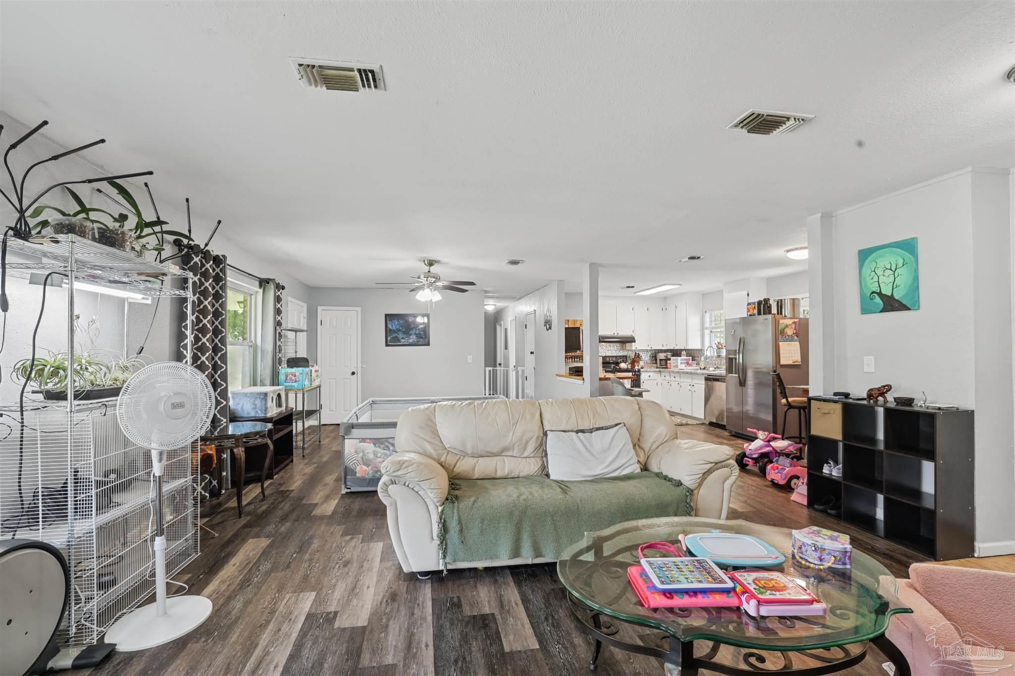 833 Graham Road Cantonment, FL 32533 - Photo 10 of 53 Gallery Image 10