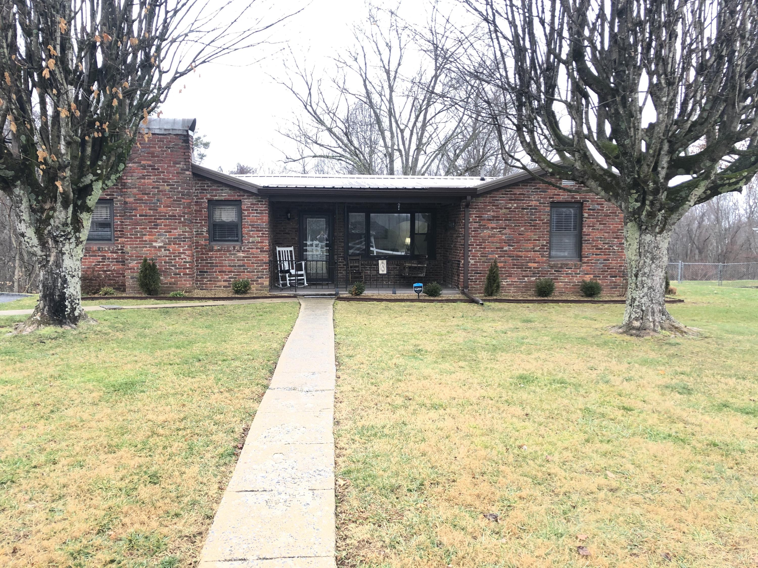1404 Ridgecrest Road Johnson City, TN 37604 - Photo 2 of 64 IMG_0404