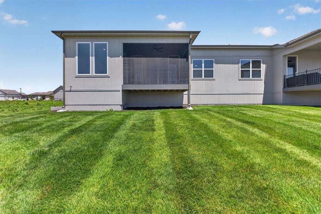 9468 Shady Bend Road Lenexa, KS 66227 - Photo 48 of 58