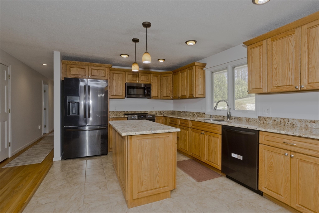 62 Davis Road Southwick, MA 01077 - Photo 9 of 40 Gallery Image 9