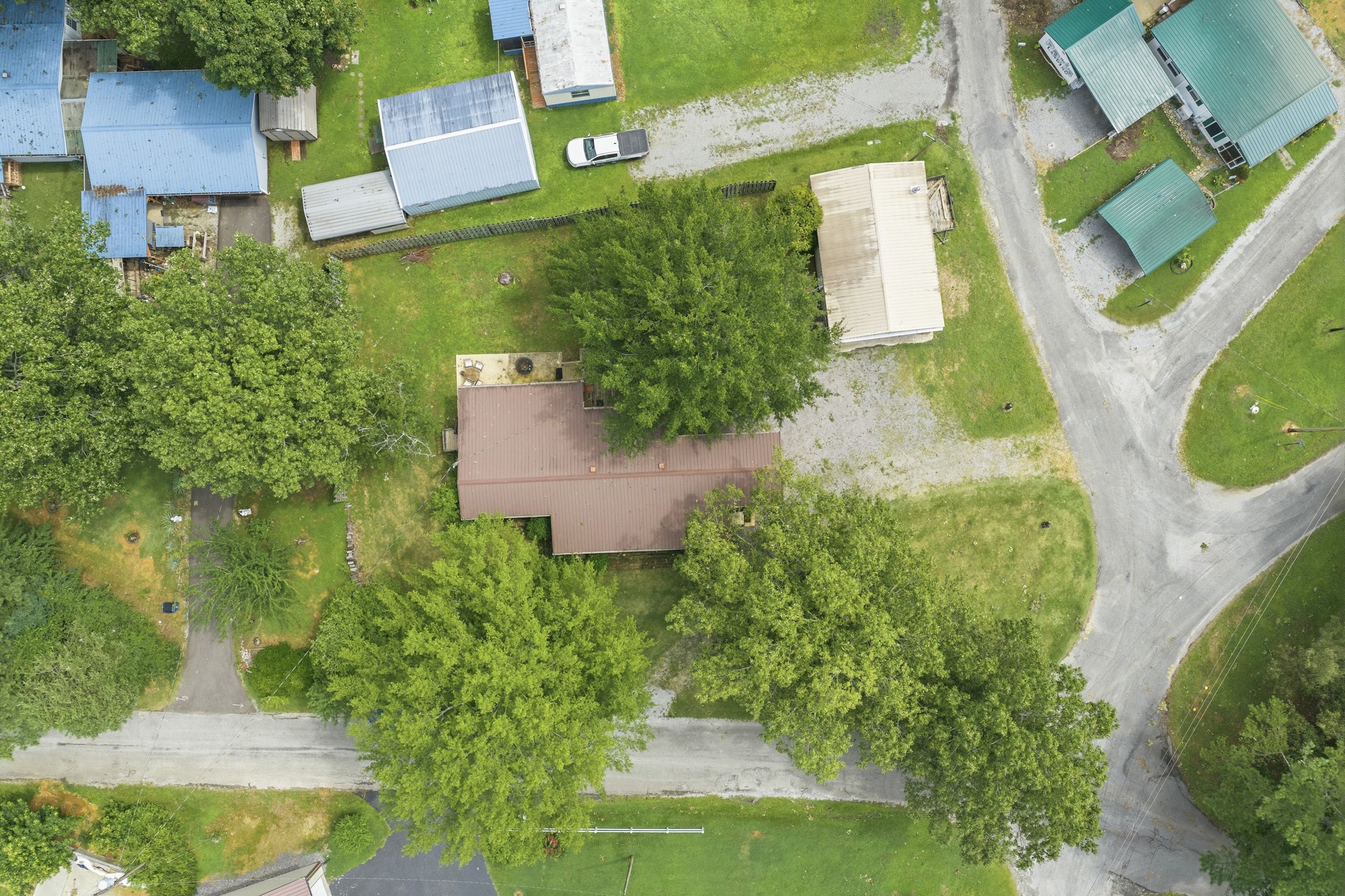 225 Pineview Drive Springville, TN 38256 - Photo 17 of 39