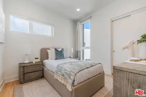 $1,249,000 | 3306 Aria Lane, Los Angeles, CA 90034