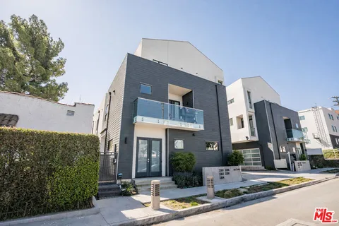 $1,249,000 | 3306 Aria Lane, Los Angeles, CA 90034