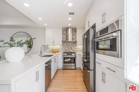 $1,249,000 | 3306 Aria Lane, Los Angeles, CA 90034