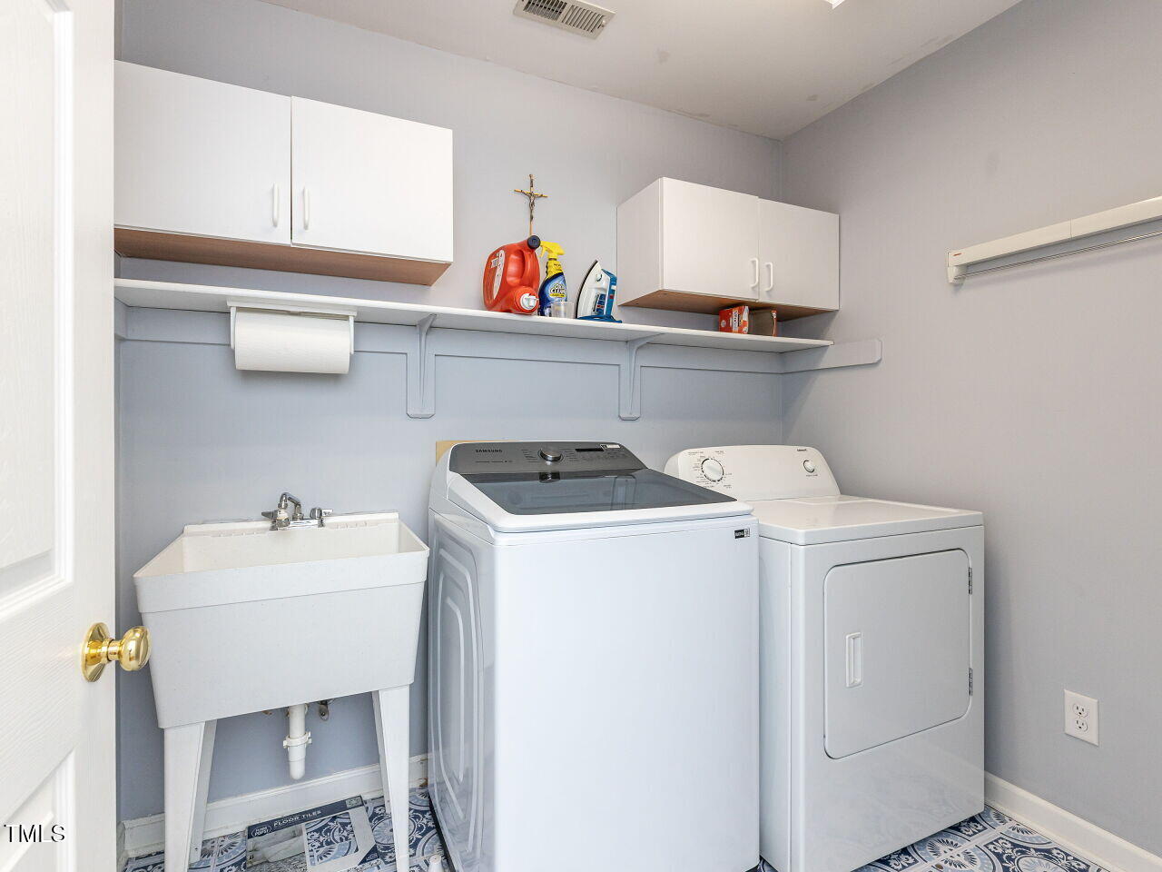 5032 Salem Ridge Road Holly Springs, NC 27540 - Photo 19 of 52 032-1280x960-laundry-room