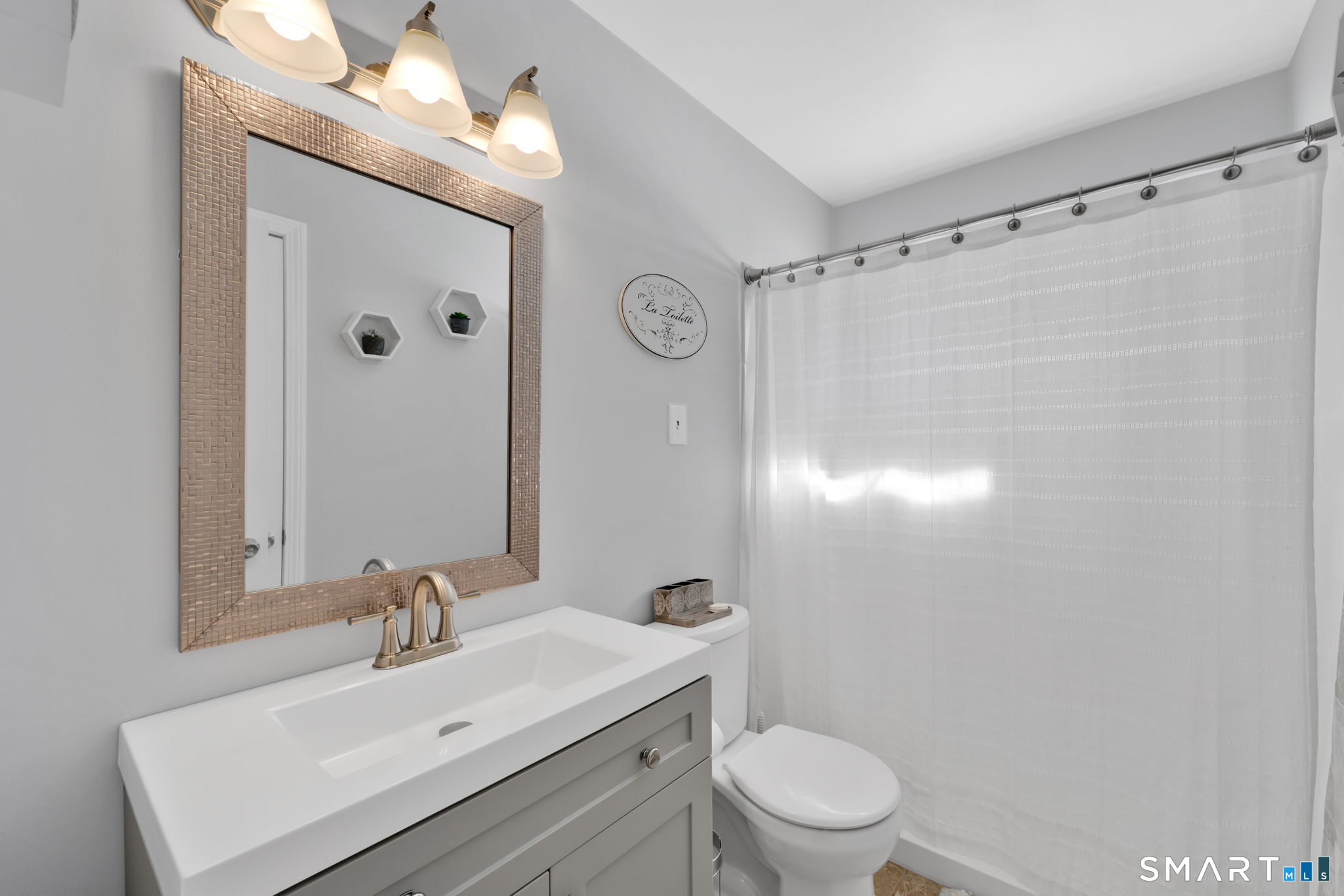 4 Gregory Road Wallingford, CT 06492 - Photo 13 of 34