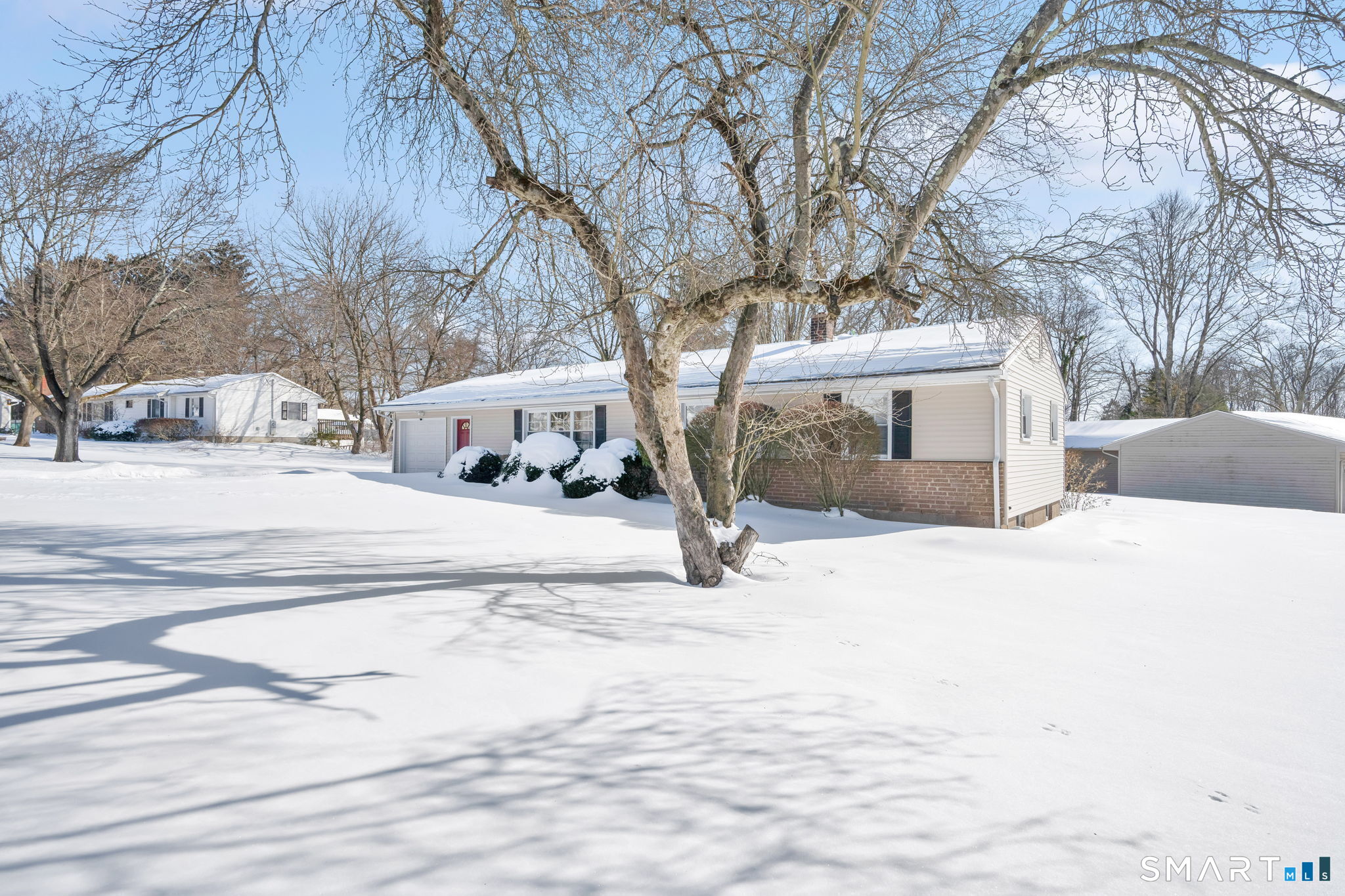 4 Gregory Road Wallingford, CT 06492 - Photo 2 of 34