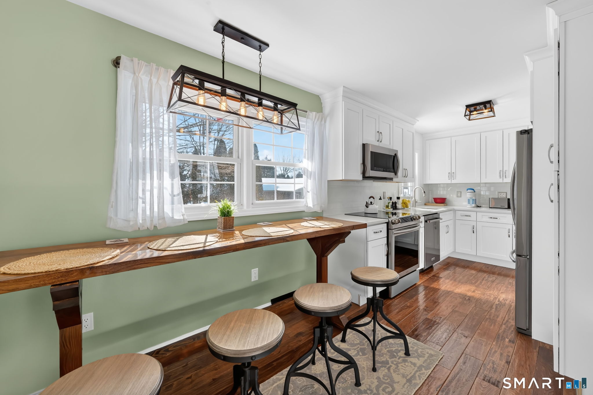 4 Gregory Road Wallingford, CT 06492 - Photo 3 of 34