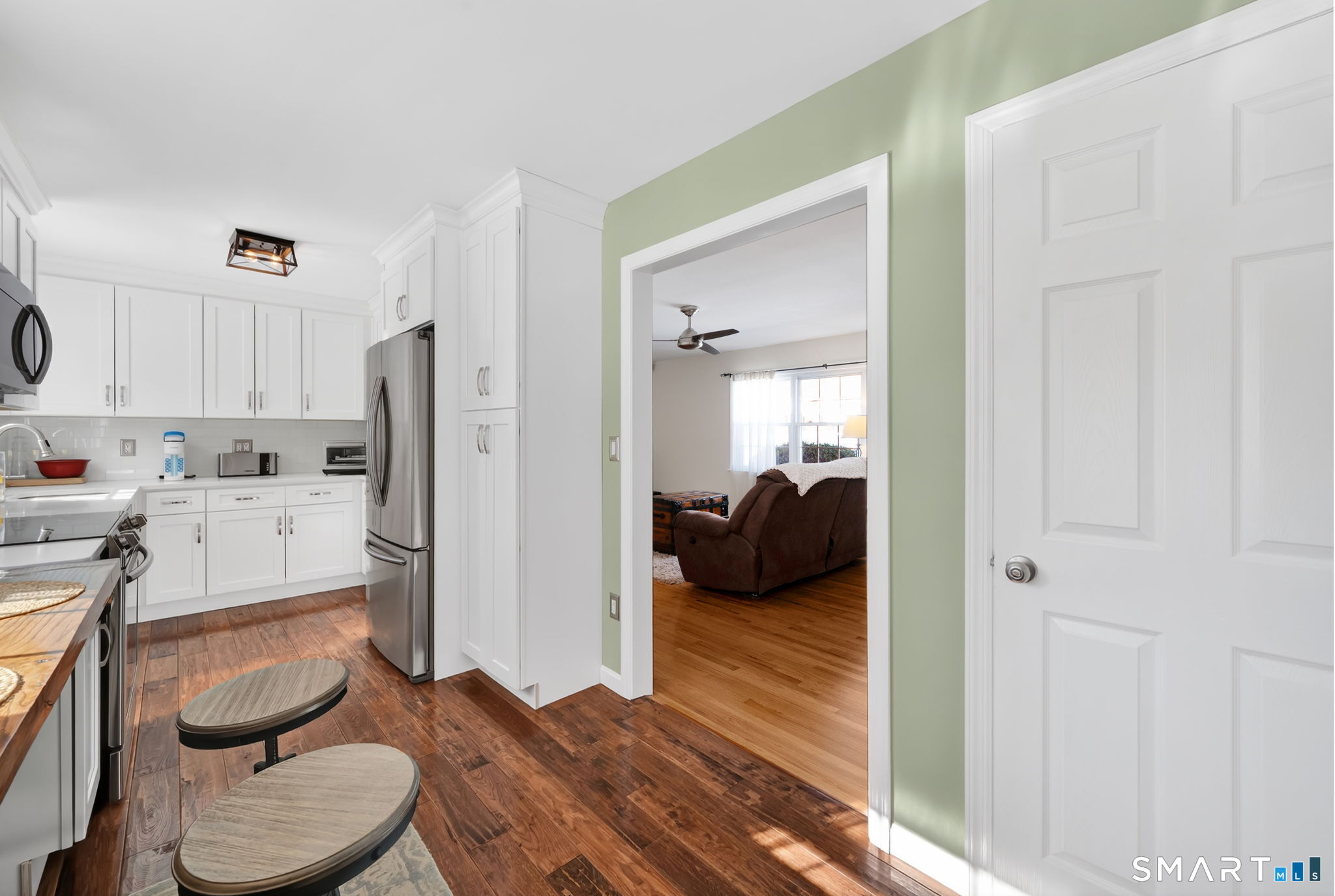 4 Gregory Road Wallingford, CT 06492 - Photo 4 of 34