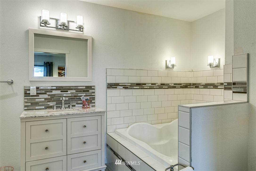 1346 Kamm Road Lynden, WA 98264 - Photo 13 of 25 Gallery Image 13