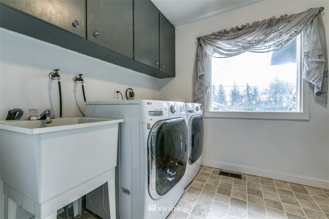 1346 Kamm Road Lynden, WA 98264 - Photo 17 of 25 Gallery Image 17