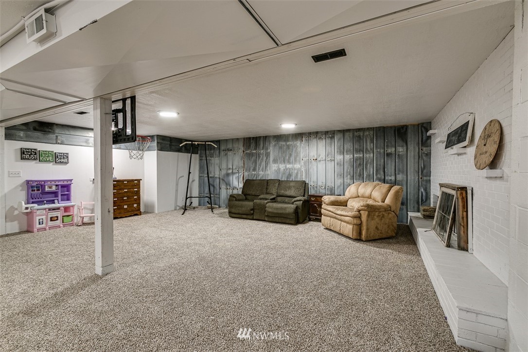 1346 Kamm Road Lynden, WA 98264 - Photo 20 of 25 Gallery Image 20