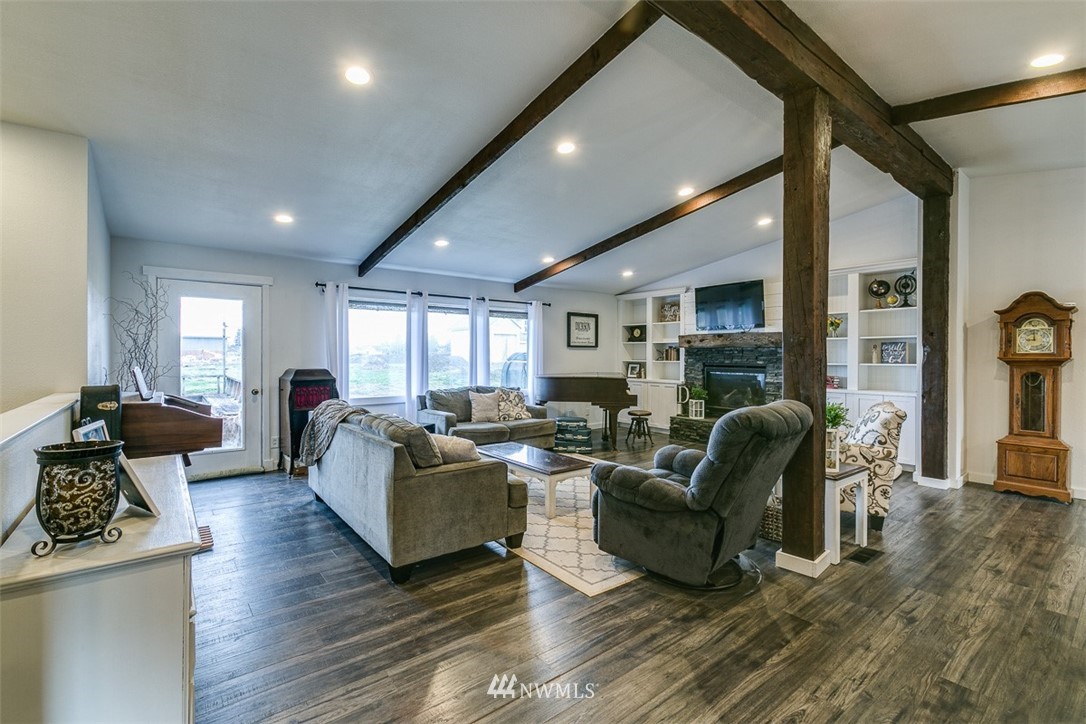1346 Kamm Road Lynden, WA 98264 - Photo 5 of 25 Gallery Image 5