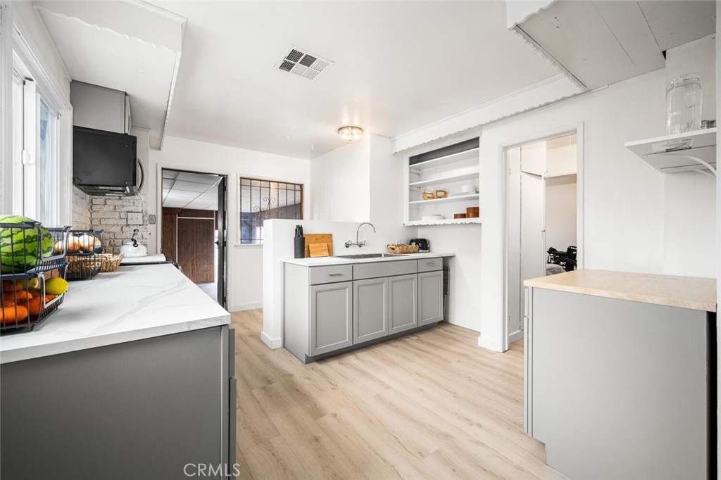 2309 East Killen Court Compton, CA 90221 - Photo 12 of 53 View from living room.