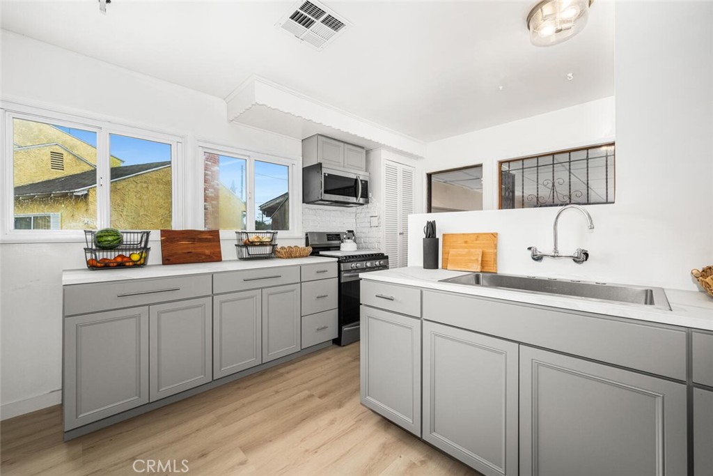 2309 East Killen Court Compton, CA 90221 - Photo 14 of 53