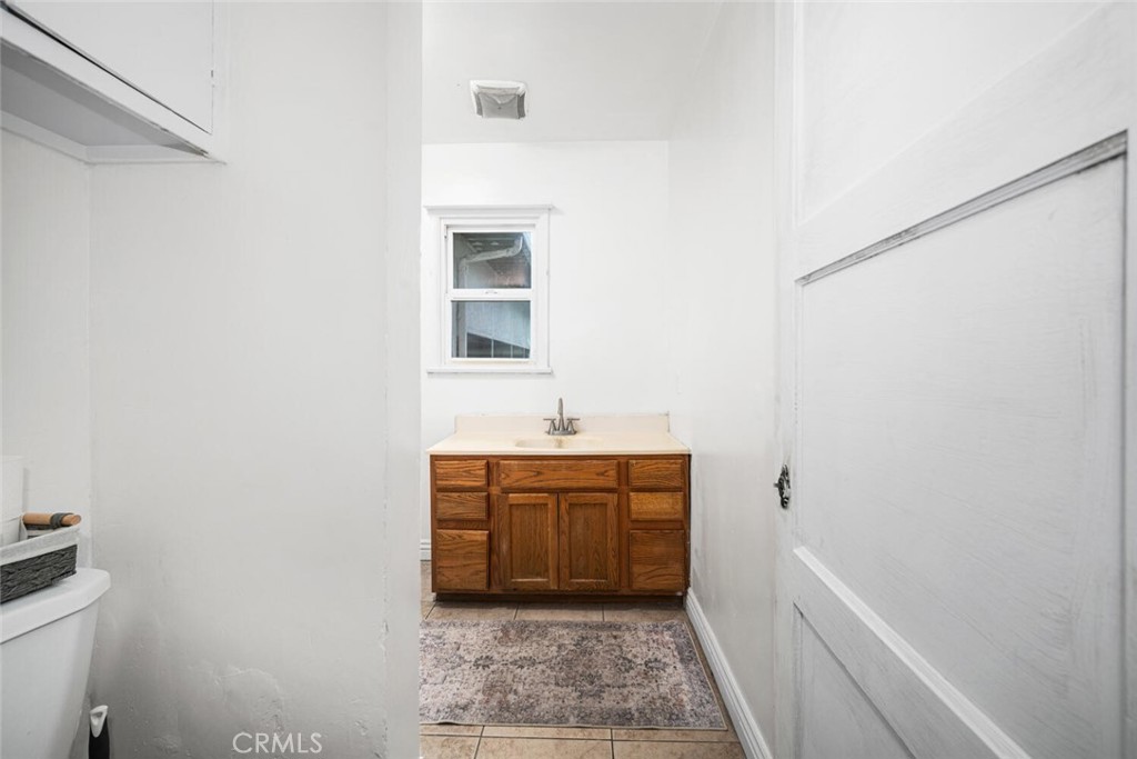 2309 East Killen Court Compton, CA 90221 - Photo 28 of 53