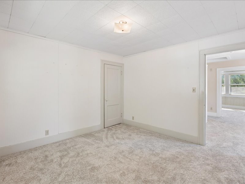 2206 6th Street Moline, IL 61265 - Photo 18 of 36