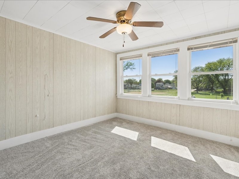 2206 6th Street Moline, IL 61265 - Photo 19 of 36