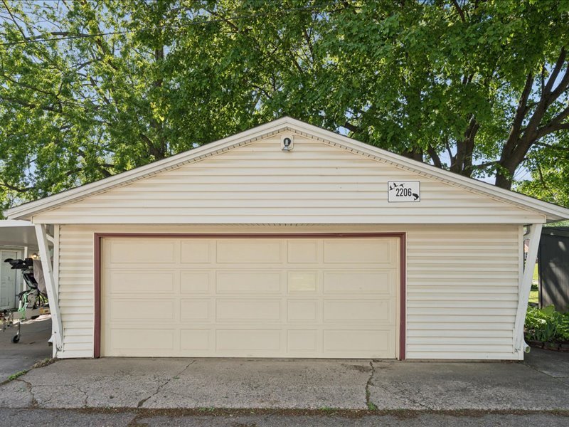 2206 6th Street Moline, IL 61265 - Photo 31 of 36