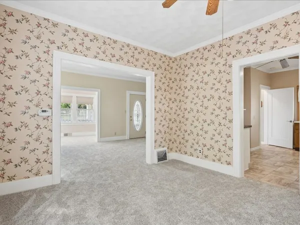 $197,500 | 2206 6th Street, Moline, IL 61265