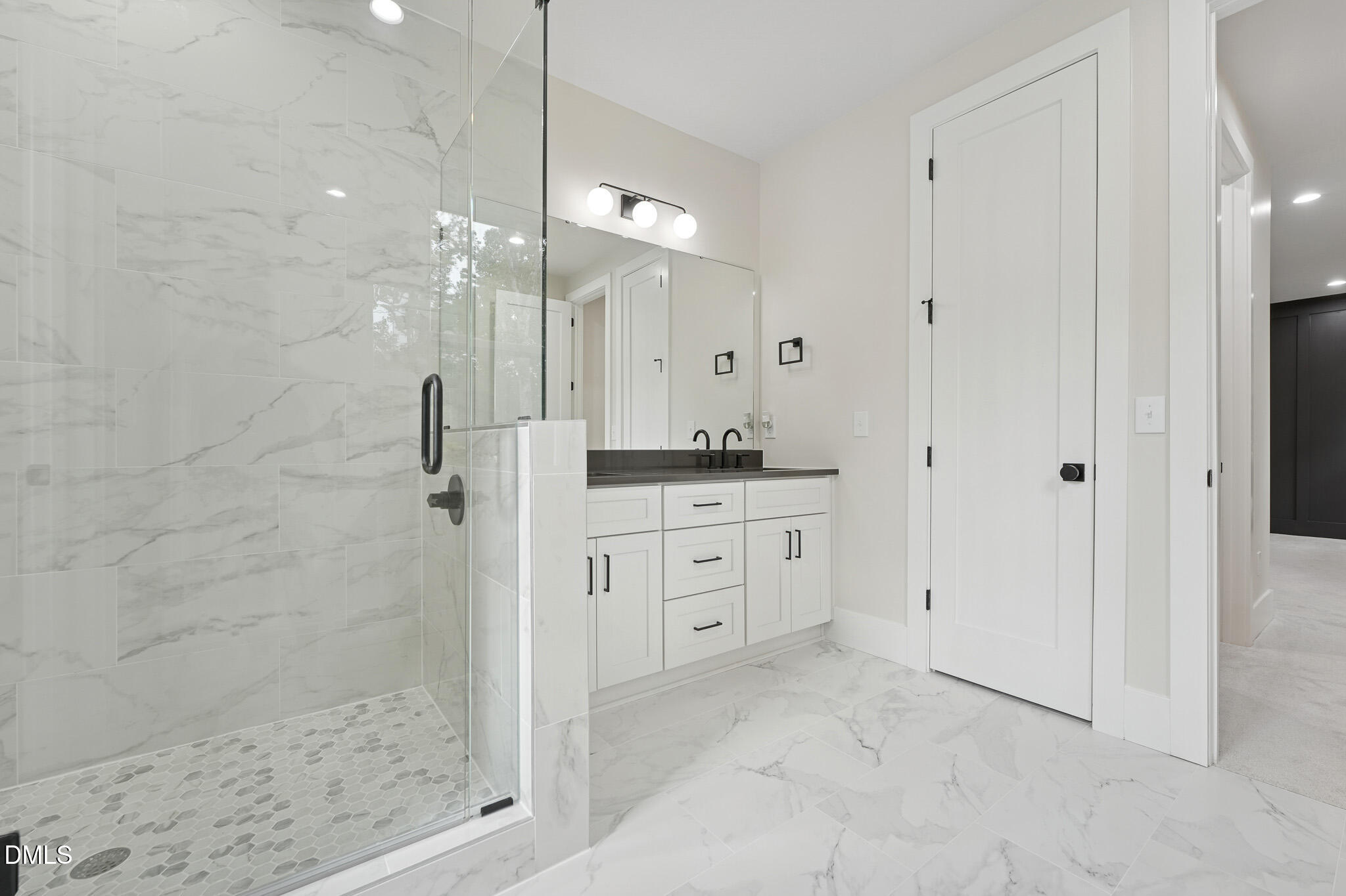 633 Conover Road Durham, NC 27703 - Photo 4 of 48 DSC09412