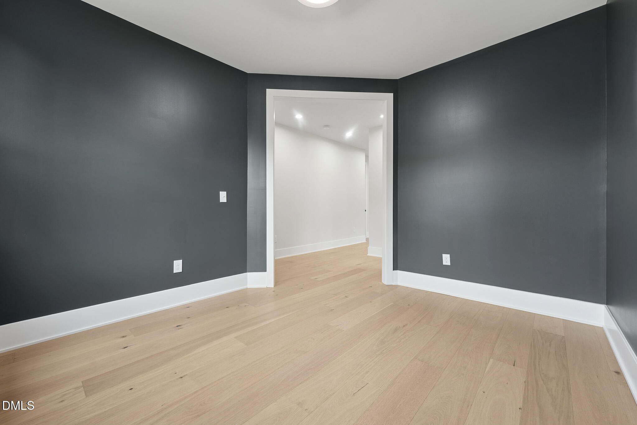 633 Conover Road Durham, NC 27703 - Photo 8 of 48 DSC09282