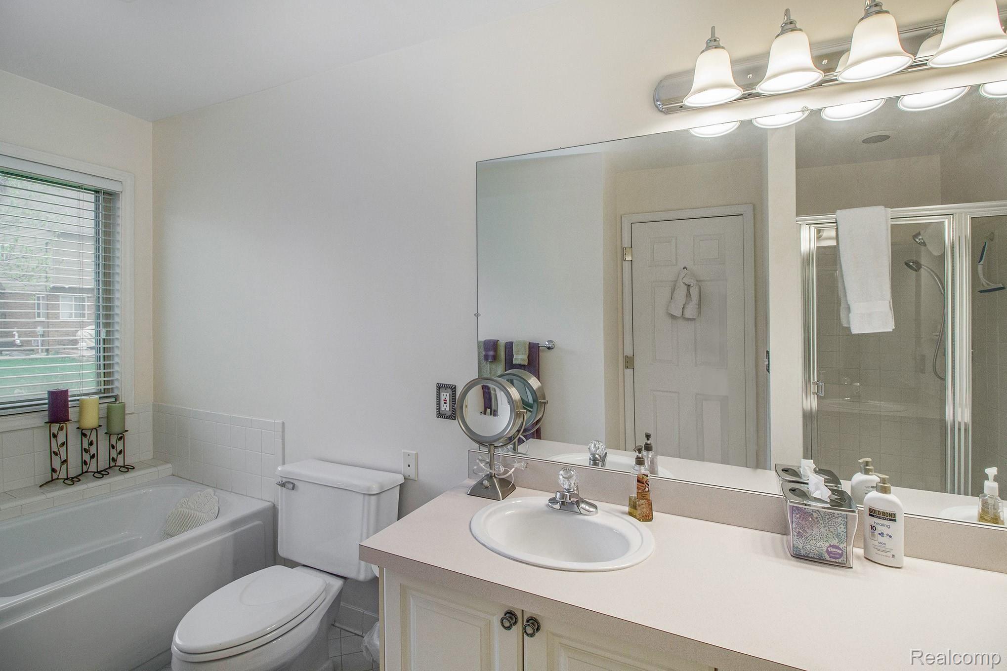 51600 Baker Road New Baltimore, MI 48047 - Photo 15 of 31 0N2A7797.jpg