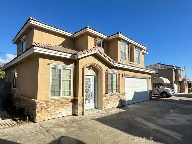 a view of a large white building