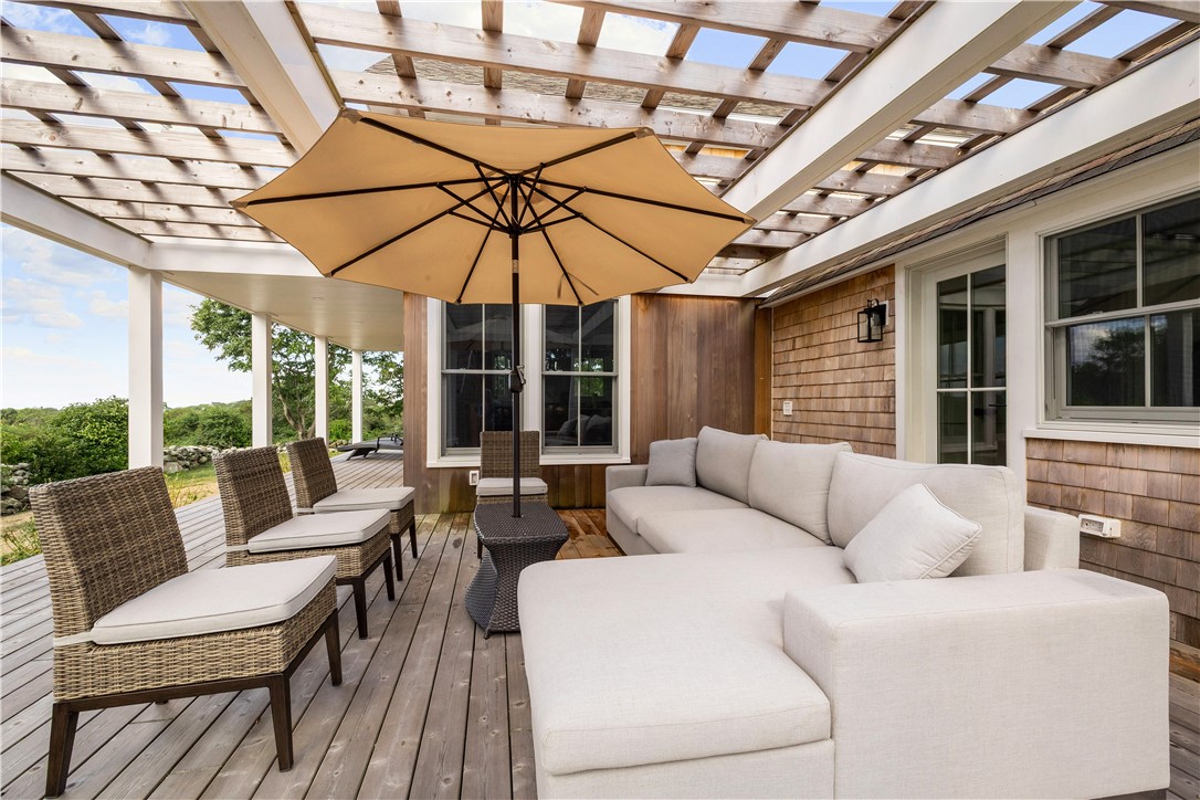 804 Mohegan Trail Block Island, RI 02807 - Photo 24 of 49