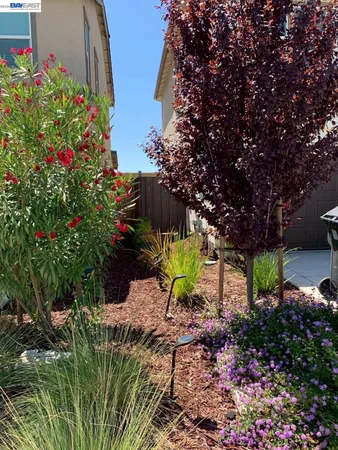 $2,900 | 7149 Diamond Avenue, Tracy, CA 95377