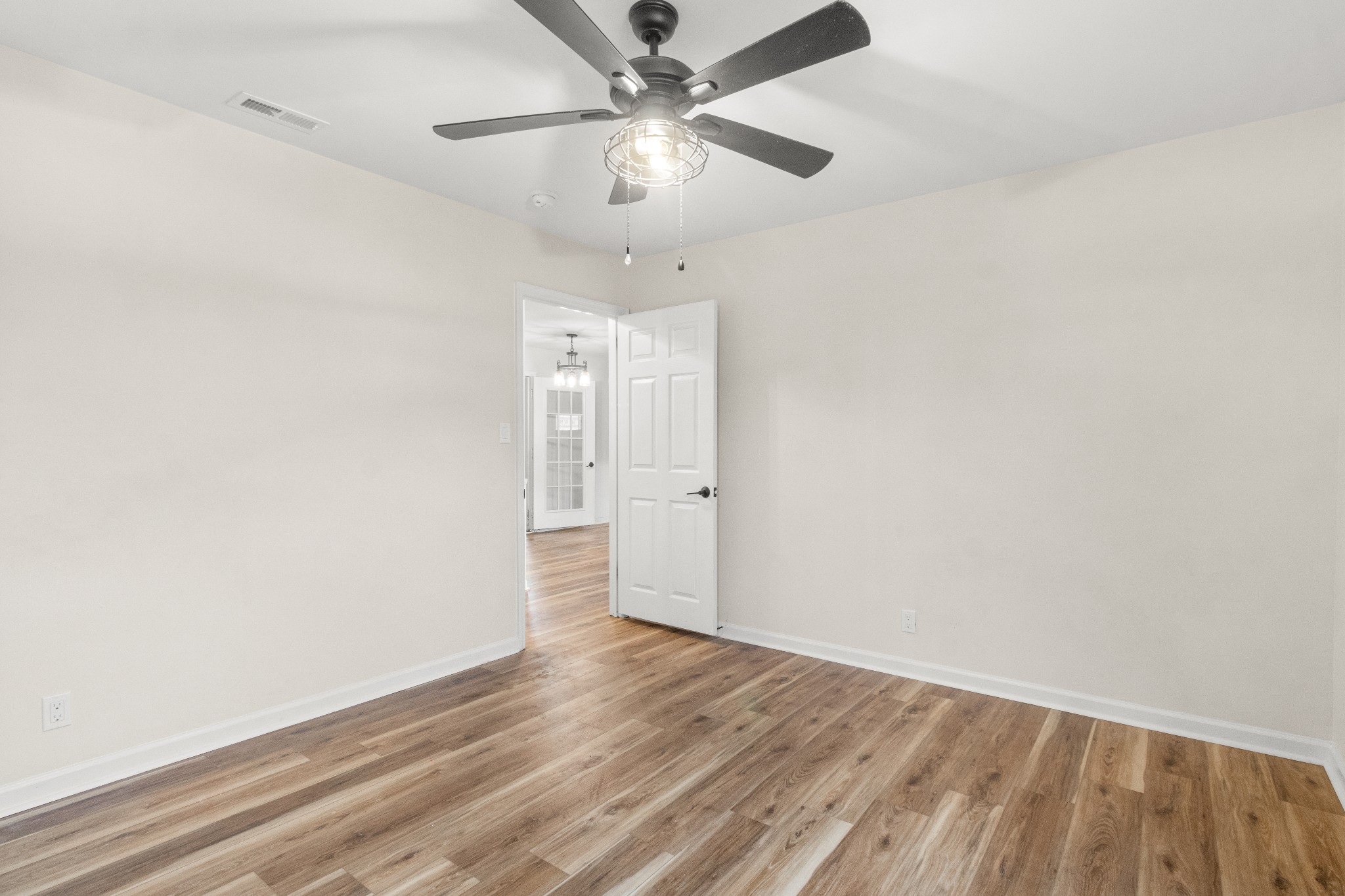 2119 Powell Road Clarksville, TN 37043 - Photo 17 of 33 Gallery Image 17