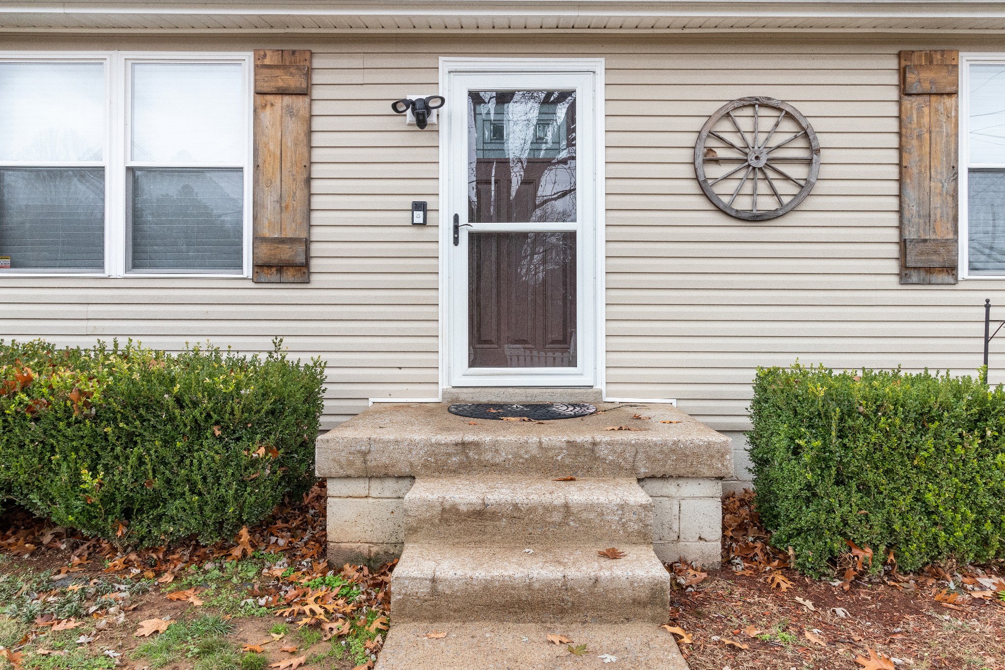 2119 Powell Road Clarksville, TN 37043 - Photo 4 of 33 Gallery Image 4