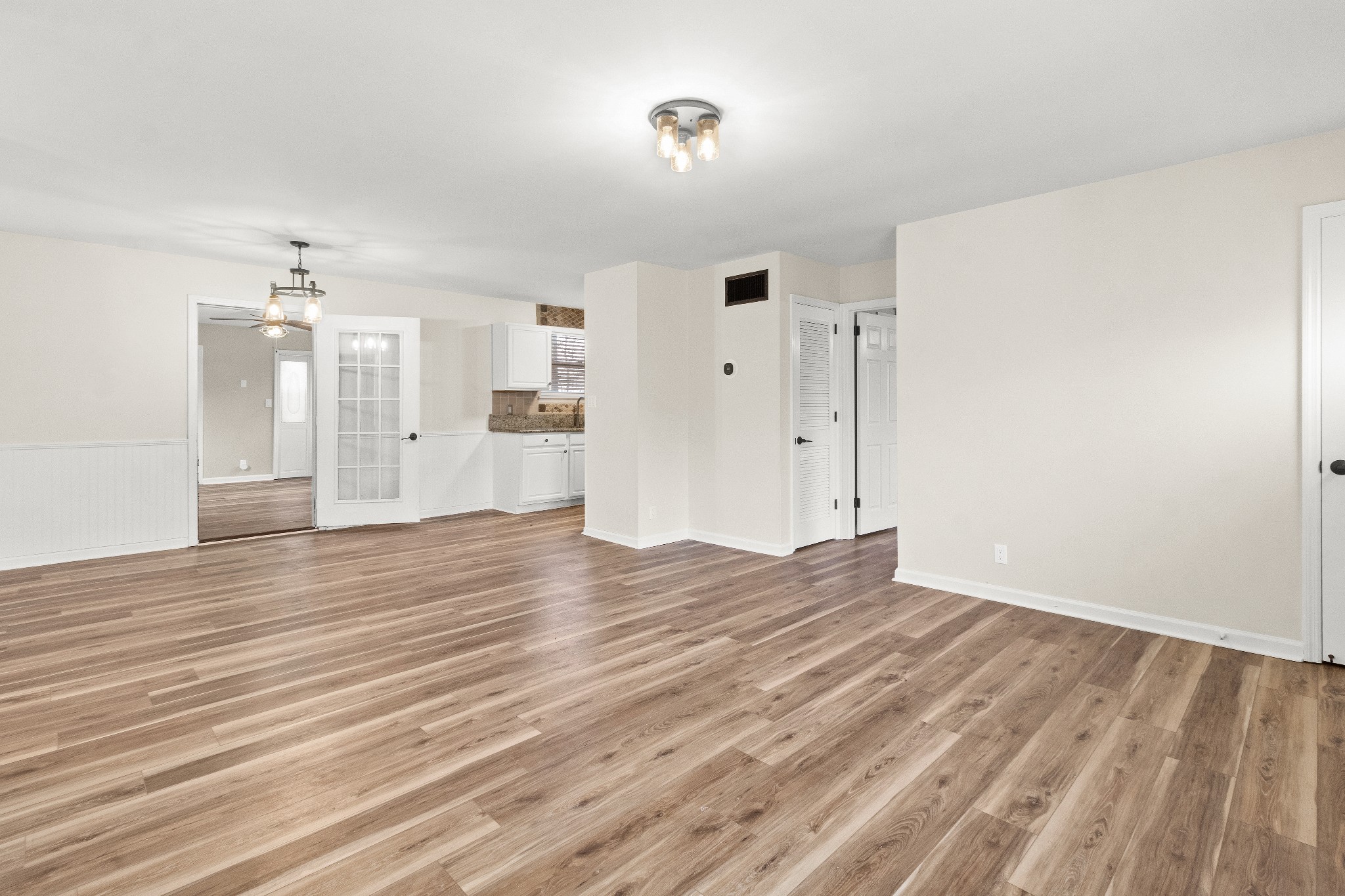 2119 Powell Road Clarksville, TN 37043 - Photo 7 of 33 Gallery Image 7