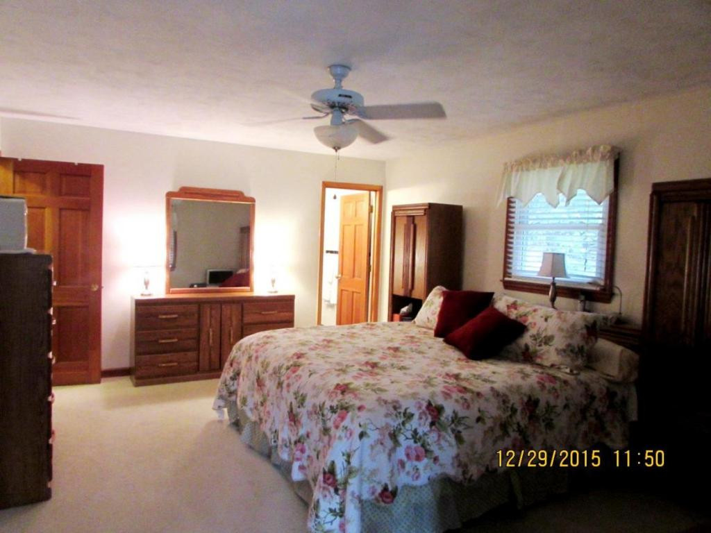343 Broad Street Erwin, TN 37650 - Photo 15 of 24 Photo 15