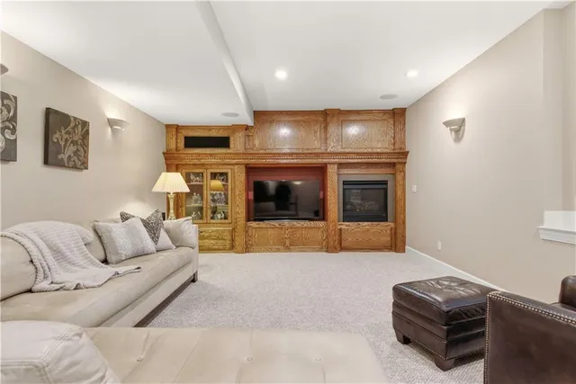 $850,000 | 12302 West 139th Terrace, Overland Park, KS 66221