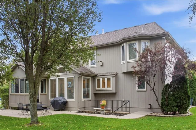 $850,000 | 12302 West 139th Terrace, Overland Park, KS 66221