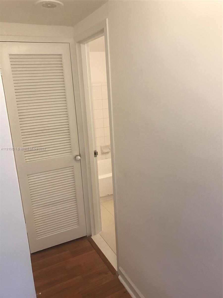 1500 Bay Road, Unit 944S Miami Beach, FL 33139 - Photo 23 of 82