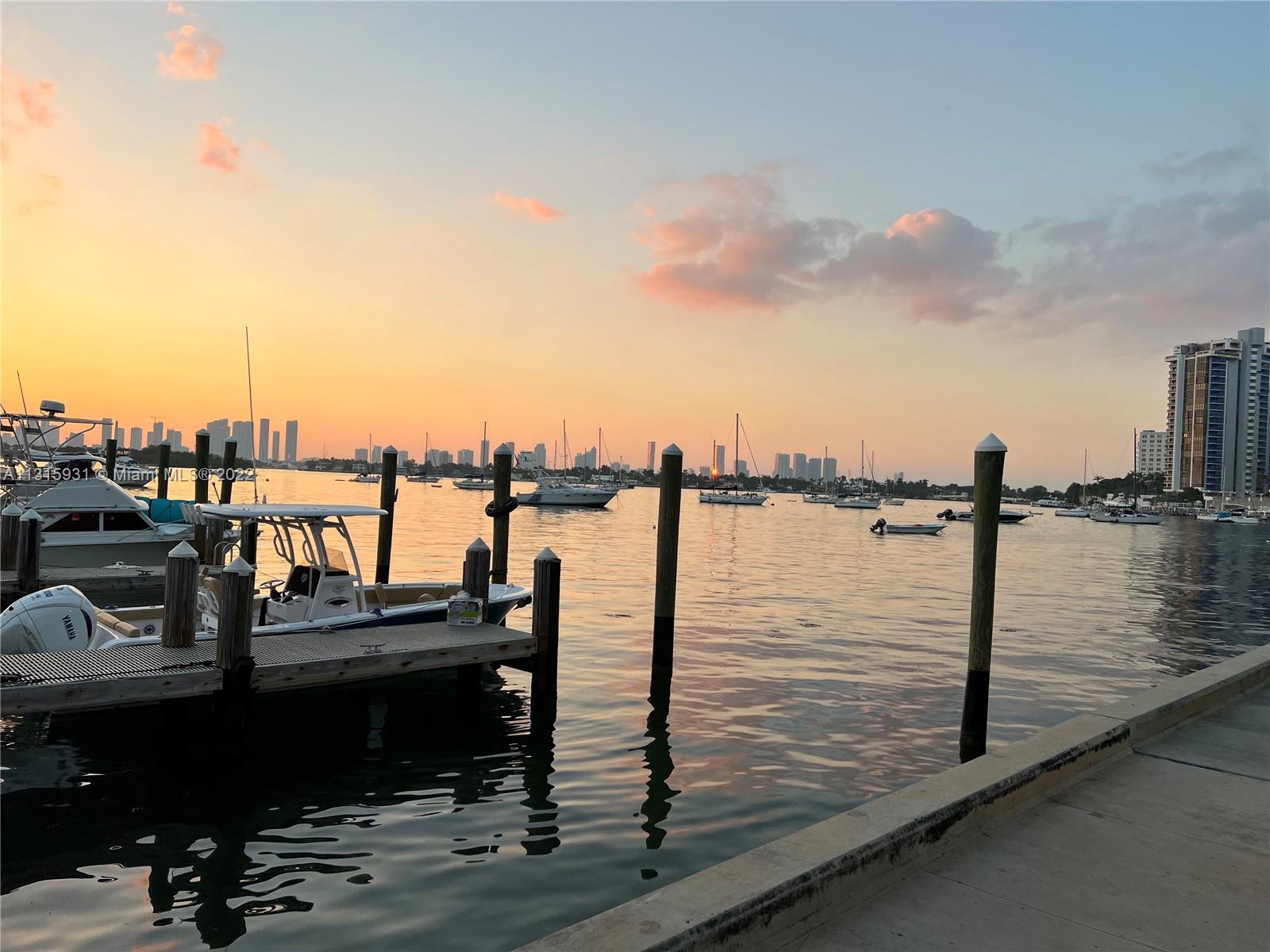 1500 Bay Road, Unit 944S Miami Beach, FL 33139 - Photo 40 of 82