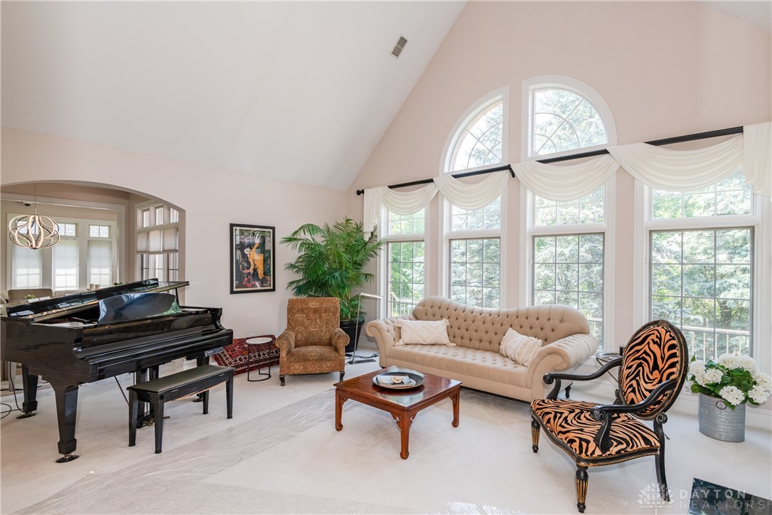183 Rue Marseille Kettering, OH 45429 - Photo 8 of 56 Gallery Image 8