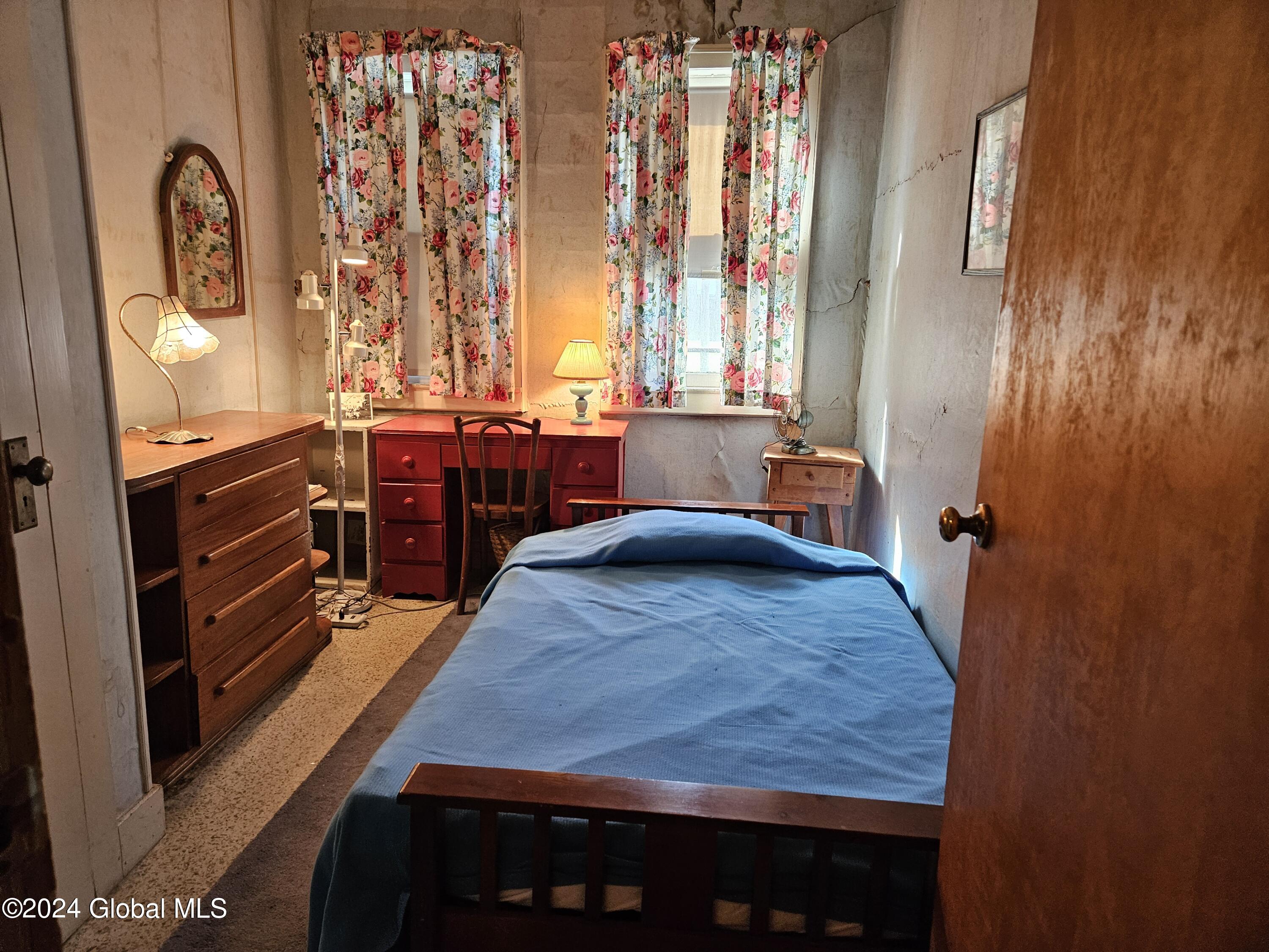 237 Glen Wild Road Thompson, NY 12775 - Photo 17 of 51 2nd Flr Bed 2