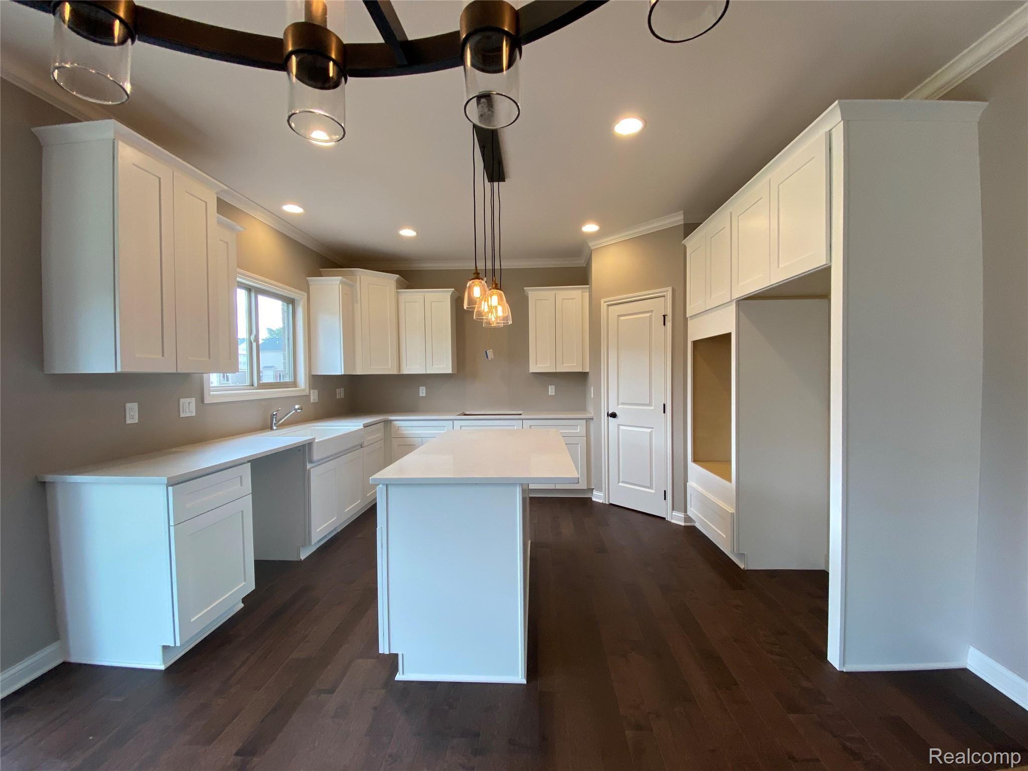 50458 Rory Drive Utica, MI 48317 - Photo 11 of 23 IMG_2848.JPG