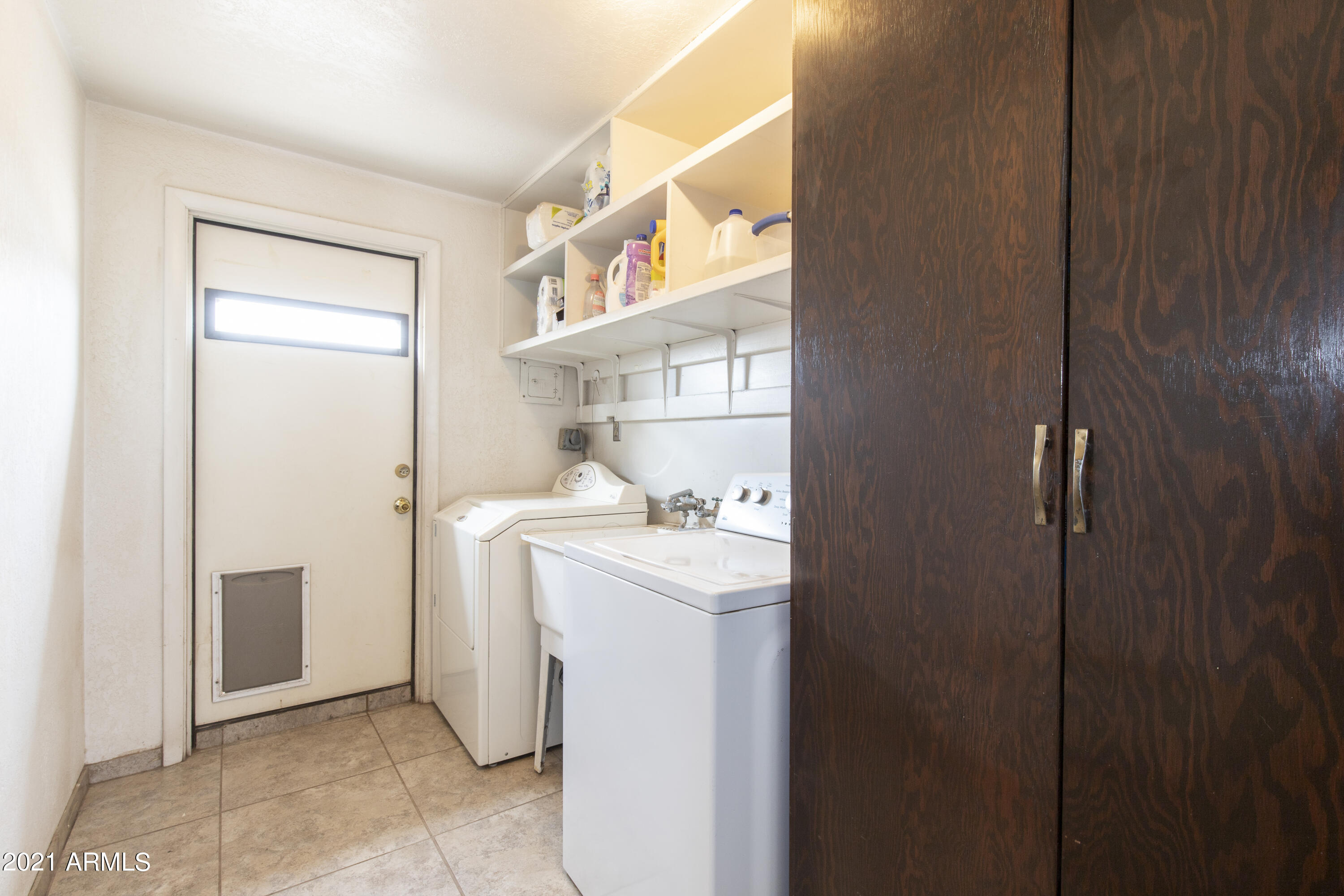 3021 West Madison Street Phoenix, AZ 85009 - Photo 15 of 20 Laundry Room