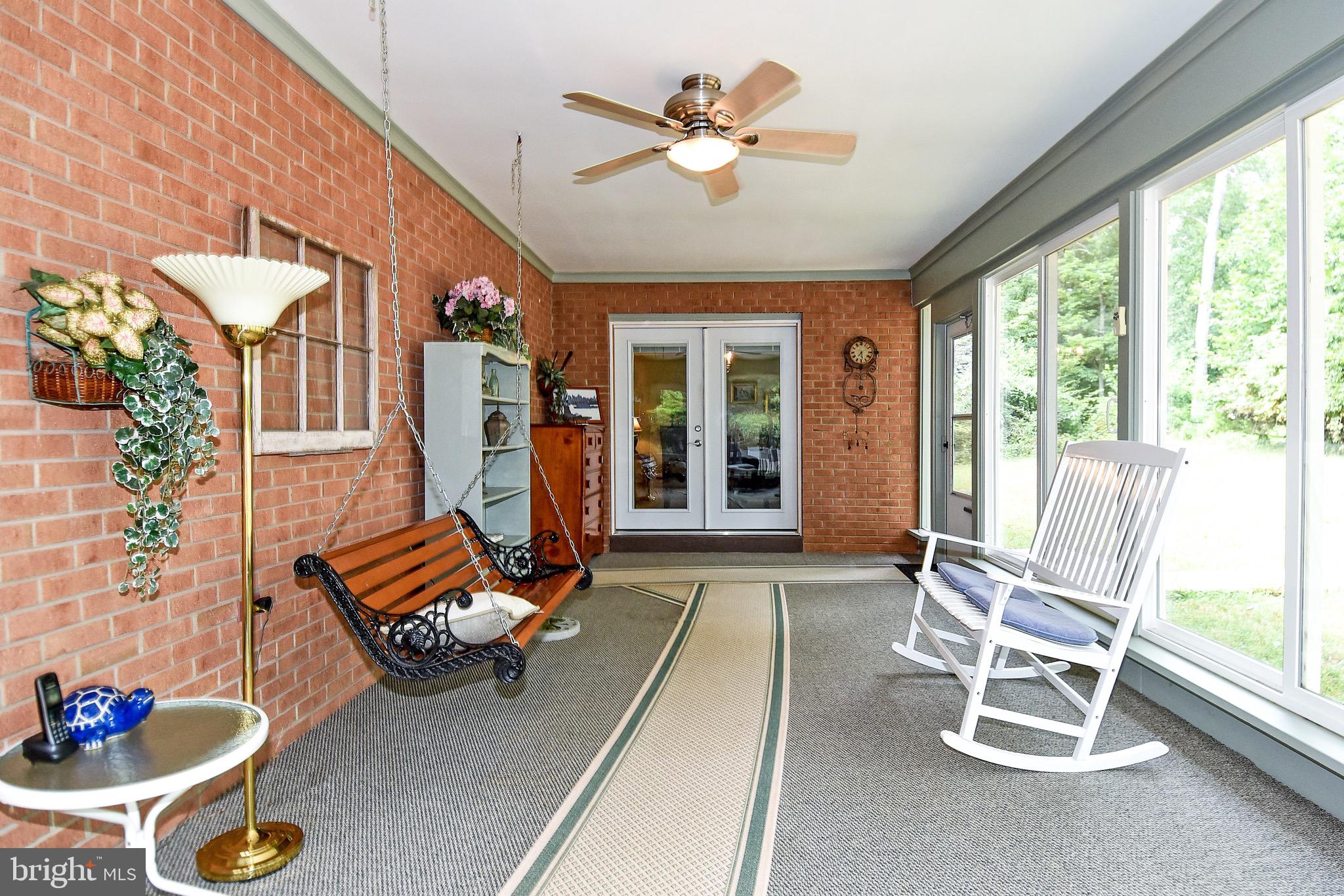 7074 Riley Road Warrenton, VA 20187 - Photo 10 of 48 Gallery Image 10