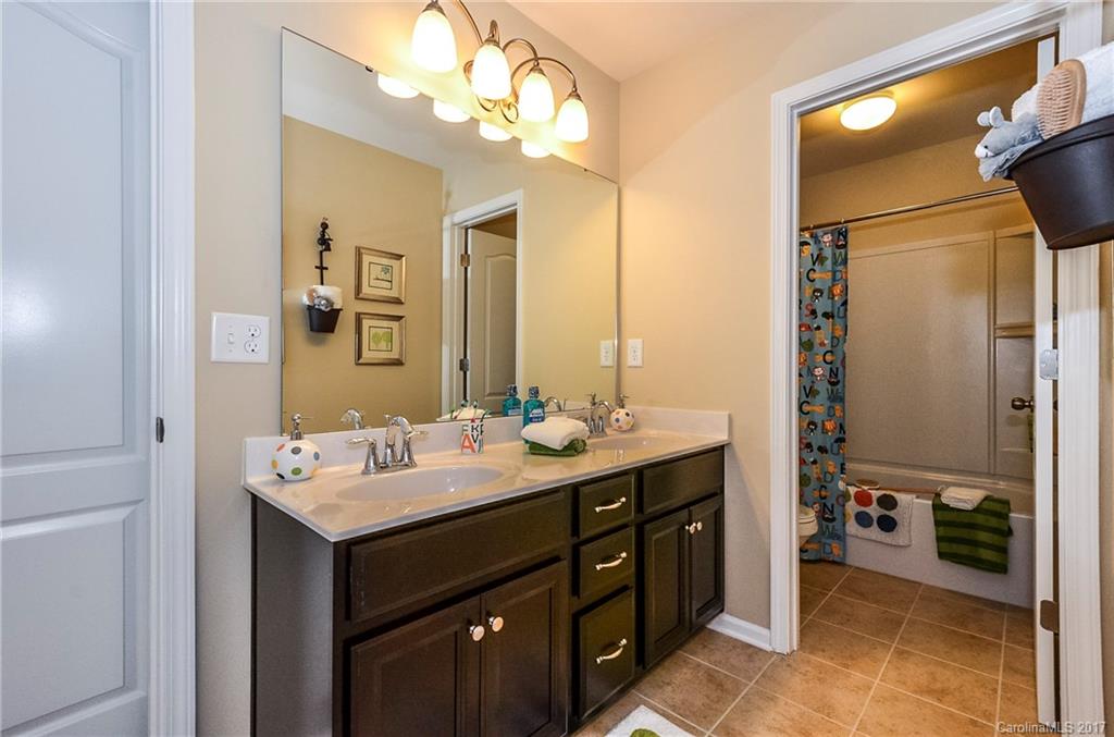 10402 Ebbets Road, Unit 164 Charlotte, NC 28273 - Photo 18 of 23 Gallery Image 18