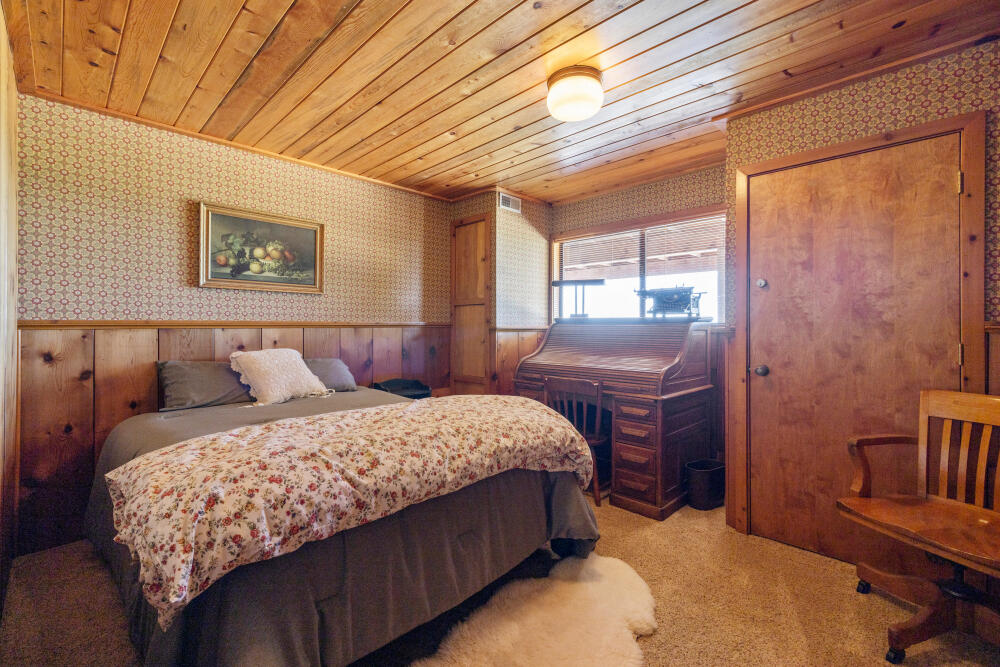 18610 Taylor Road Merrill, OR 97633 - Photo 50 of 90 18610TaylorRd-50