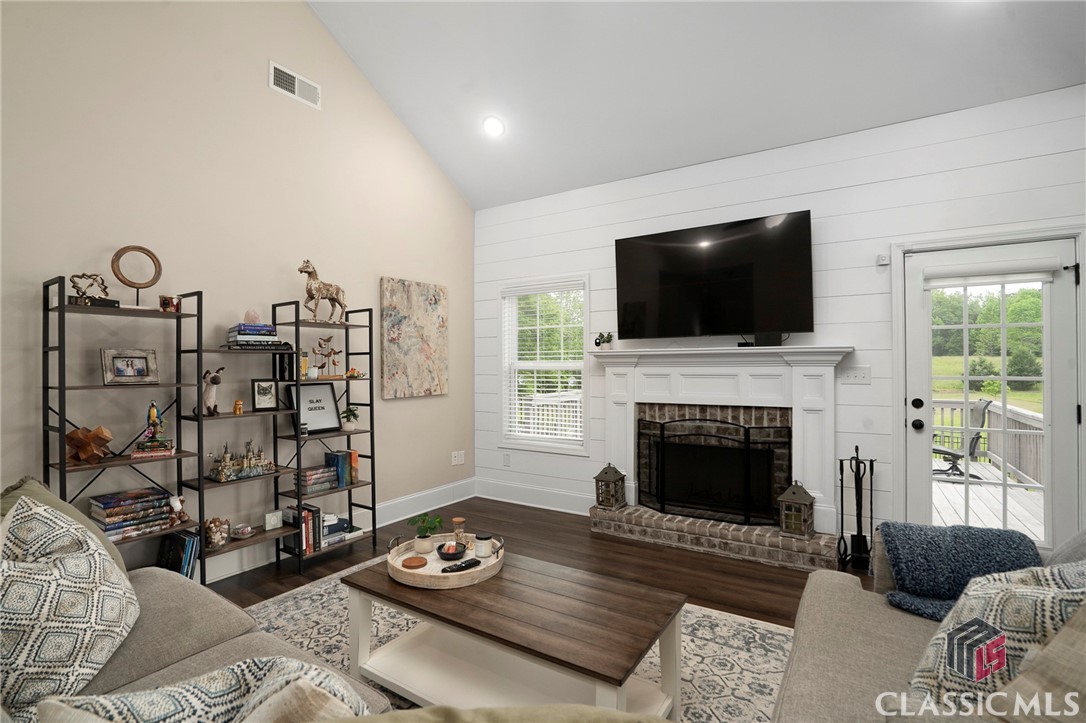 255 Solihull Lane Athens, GA 30605 - Photo 7 of 40 Gallery Image 7