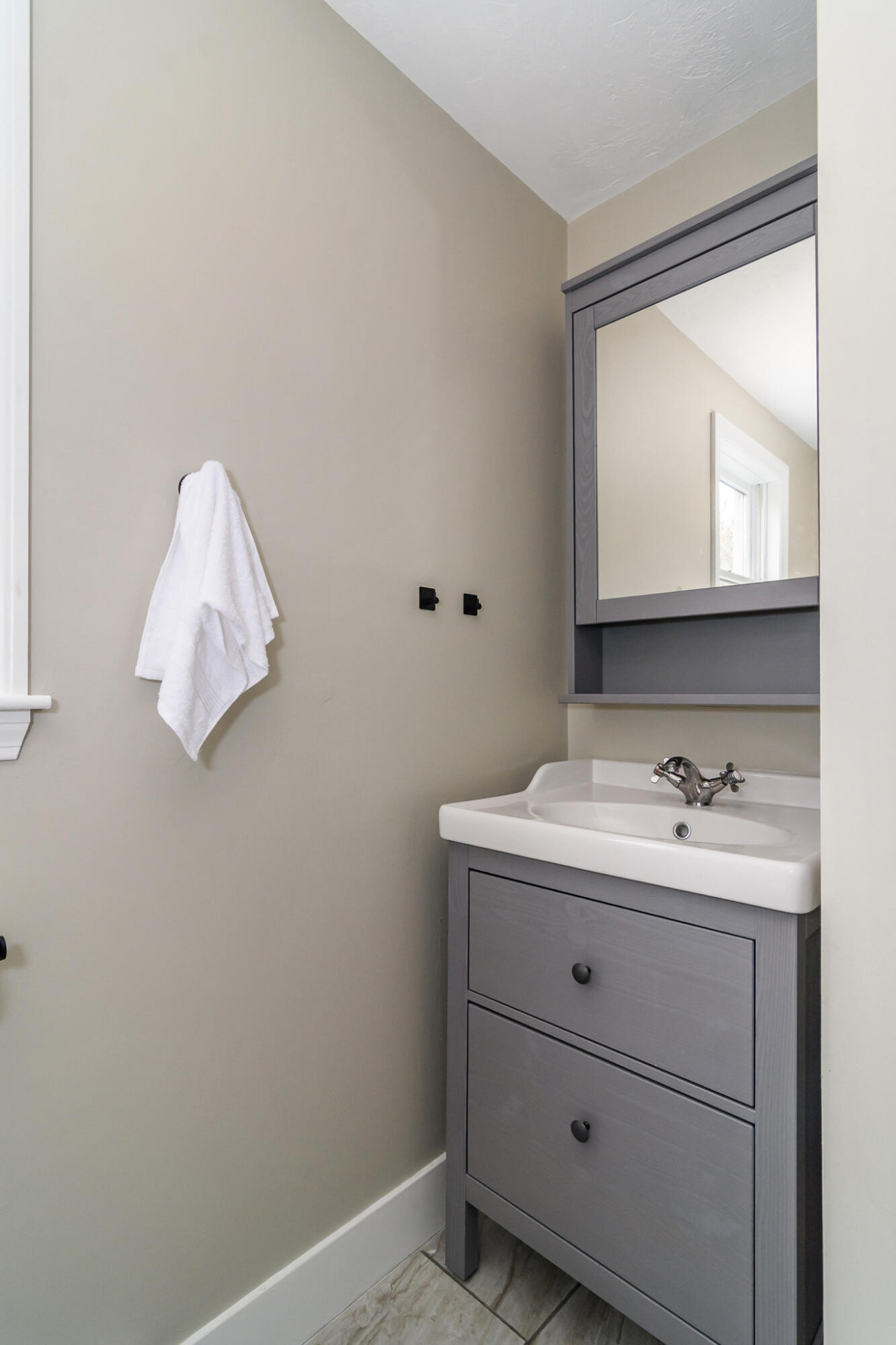 15 Florence Avenue Mashpee, MA 02649 - Photo 21 of 37 Bath-A-Vanity_WEB