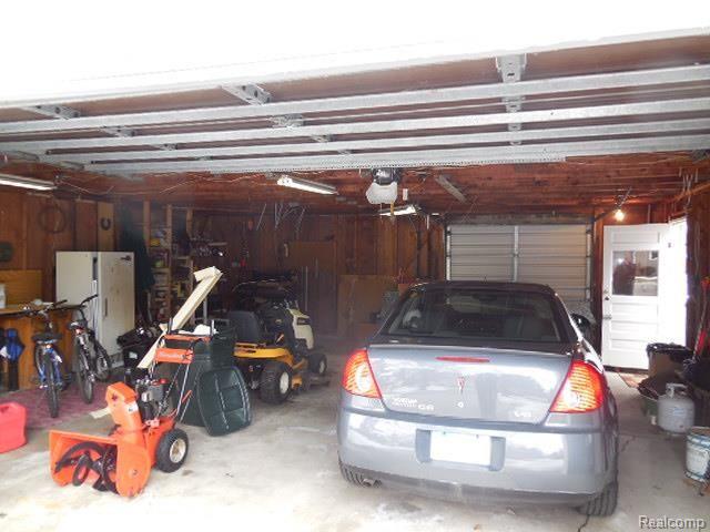 2220 Highfield Road Waterford, MI 48329 - Photo 26 of 30 26.jpg