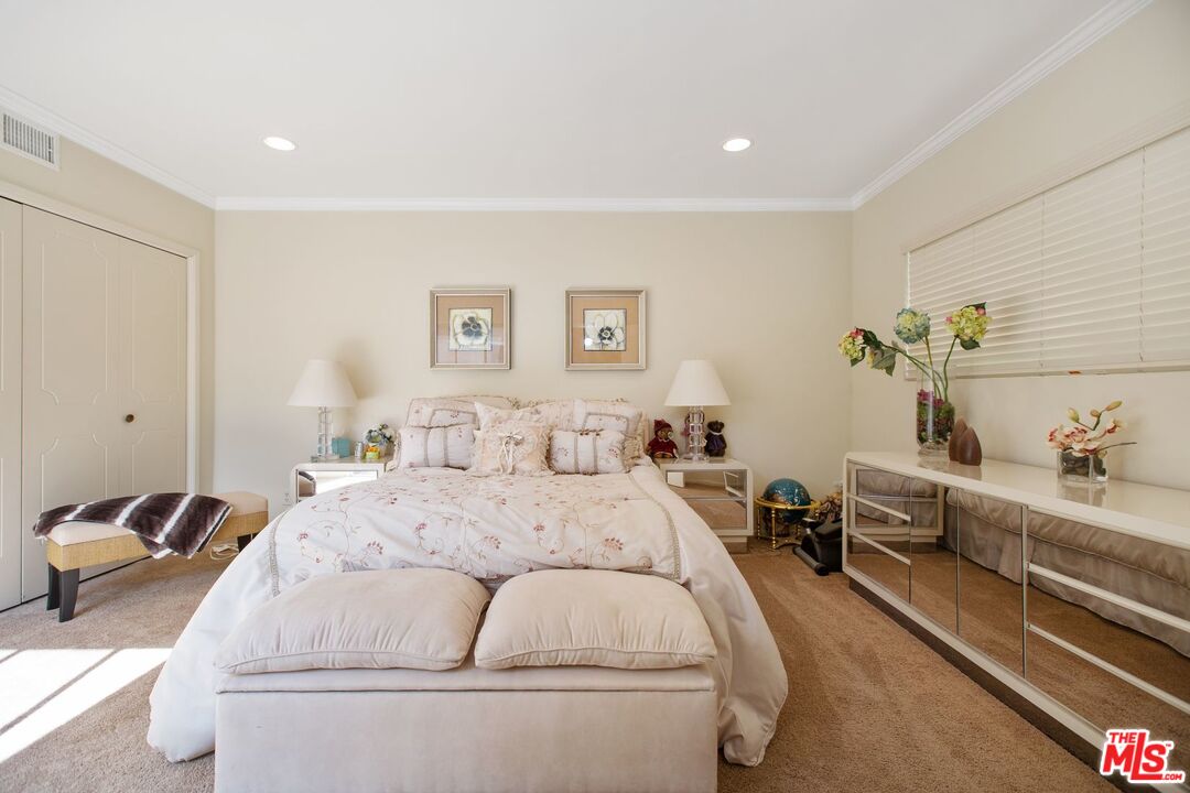 11787 Bellagio Road Los Angeles, CA 90049 - Photo 15 of 25